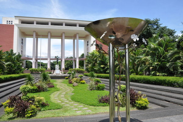 フィリピン最高学府、フィリピン大学ってどんな大学？